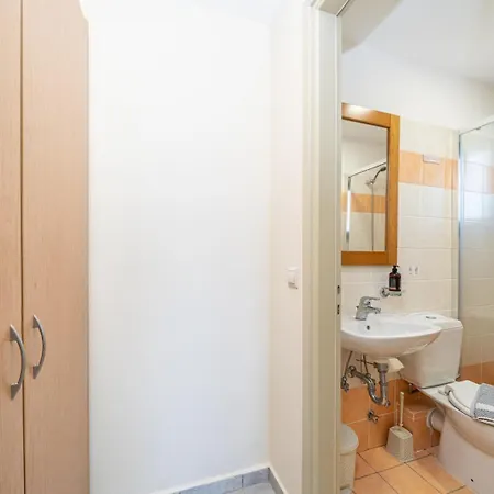 Dinos With Swimming Pool Вилла *