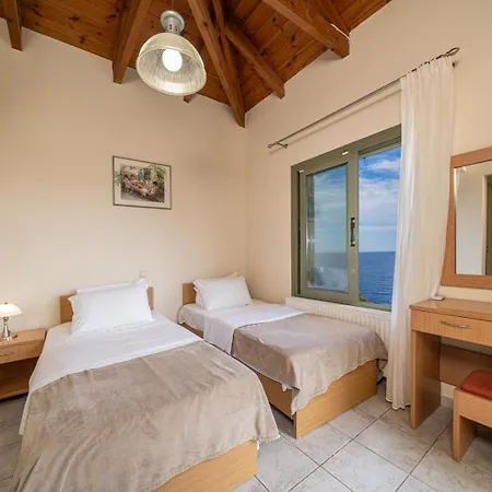 Dinos With Swimming Pool * Anninata