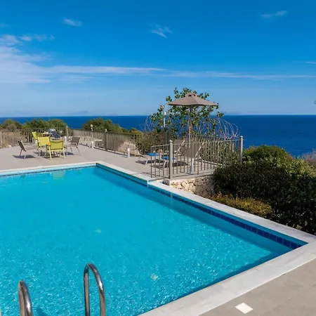 Dinos With Swimming Pool *